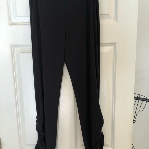 Max Studio size Med-LG black set long sleeve top pull on shirred leg pant - Picture 4 of 15